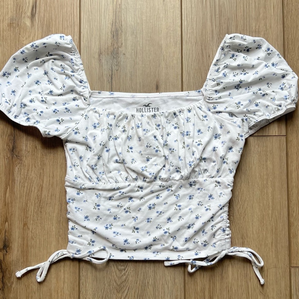 Hollister Floral Ruched Bust Crop Top Size Small